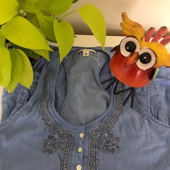 Banana Republic Blue Razorback Top Size Small - Picture 5 of 8